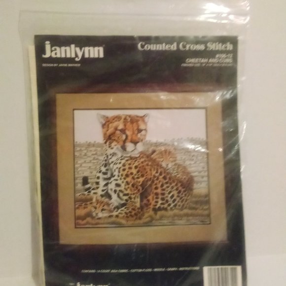 NOS Columbia Minerva Crewel Stitchery Kit Azaleas - Picture 2 of 7